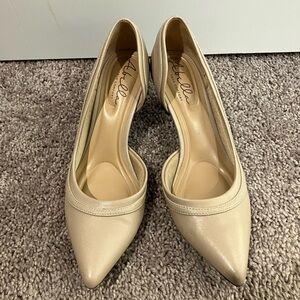 Abella pumps size 7.5